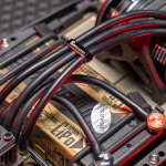 1up Racing UltraLite 12-14ga 3 cable Organizer - Imagen 4